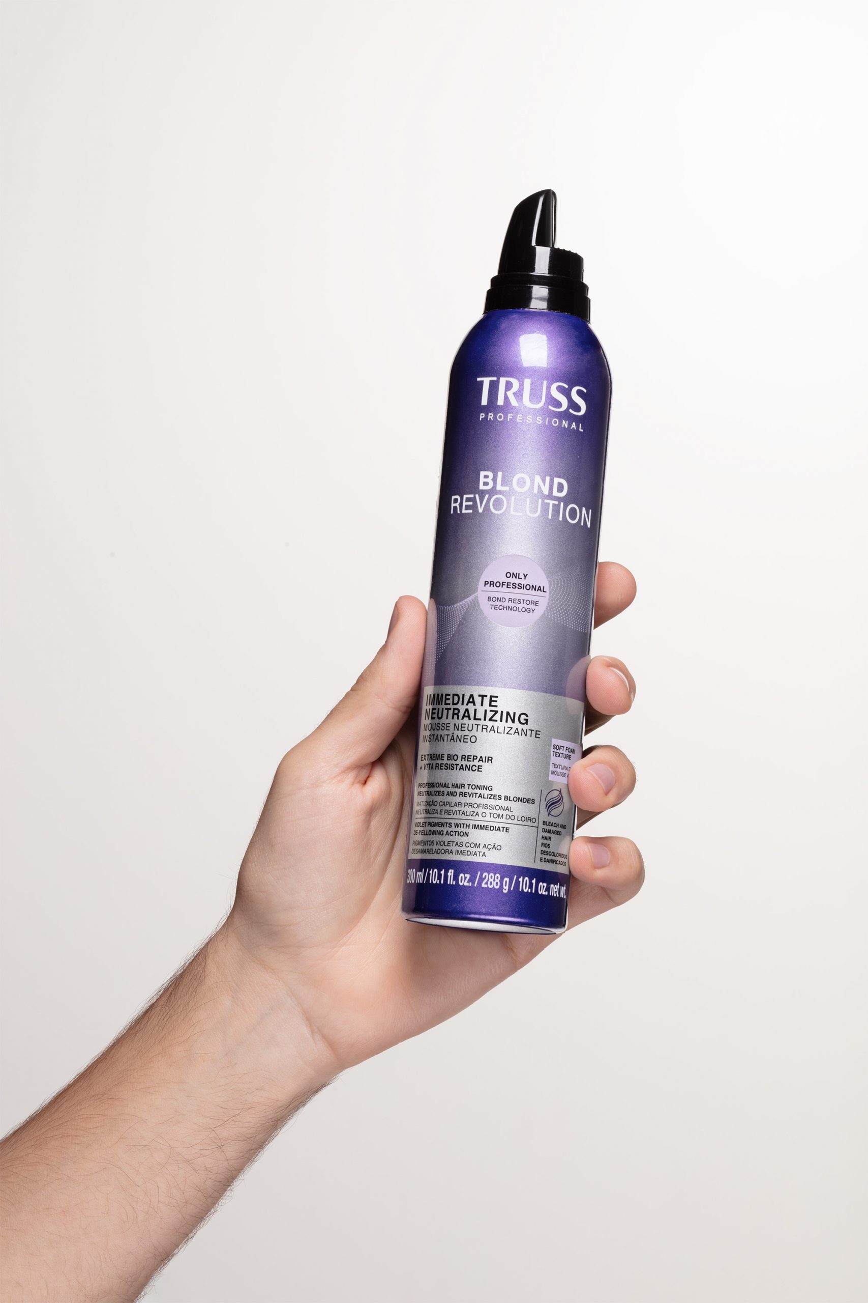 Blond Revolution: Immediate Neutralizing Mousse 300mL - Imagen 3